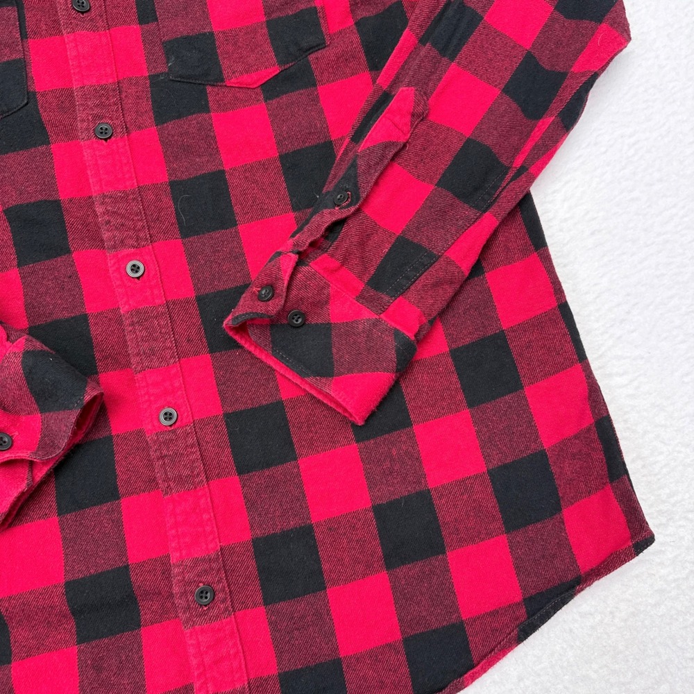 Dravus Flannel Shirt Mens Size Large Red Black Buffalo Plaid Button Up Workwear - Picture 4 of 10